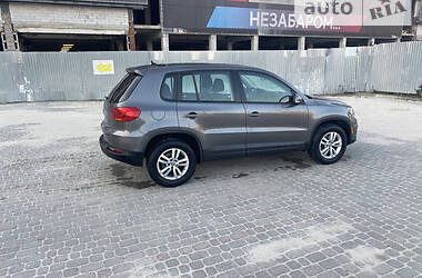 Внедорожник / Кроссовер Volkswagen Tiguan 2013 в Ивано-Франковске