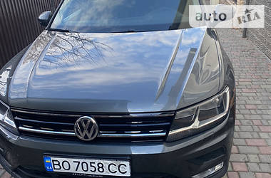 Позашляховик / Кросовер Volkswagen Tiguan 2016 в Козові