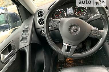 Внедорожник / Кроссовер Volkswagen Tiguan 2012 в Изюме