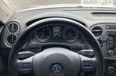 Внедорожник / Кроссовер Volkswagen Tiguan 2012 в Днепре