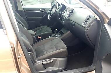 Внедорожник / Кроссовер Volkswagen Tiguan 2011 в Киеве