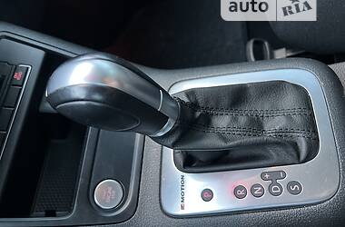 Внедорожник / Кроссовер Volkswagen Tiguan 2015 в 