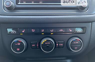 Внедорожник / Кроссовер Volkswagen Tiguan 2015 в 