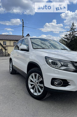 Позашляховик / Кросовер Volkswagen Tiguan 2012 в Кам'янець-Подільському