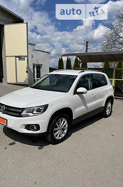 Позашляховик / Кросовер Volkswagen Tiguan 2012 в Кам'янець-Подільському