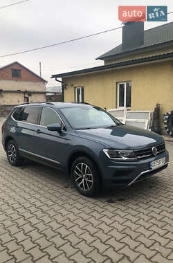 Позашляховик / Кросовер Volkswagen Tiguan 2020 в Чернівцях