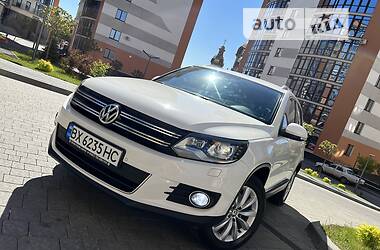 Позашляховик / Кросовер Volkswagen Tiguan 2012 в Івано-Франківську
