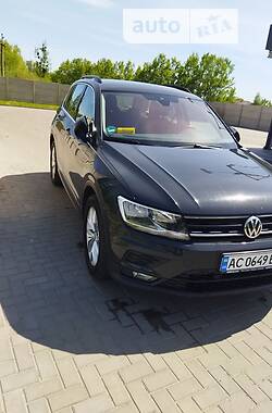 Внедорожник / Кроссовер Volkswagen Tiguan 2017 в Рожище