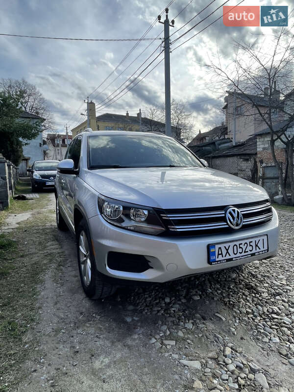 Позашляховик / Кросовер Volkswagen Tiguan 2016 в Івано-Франківську