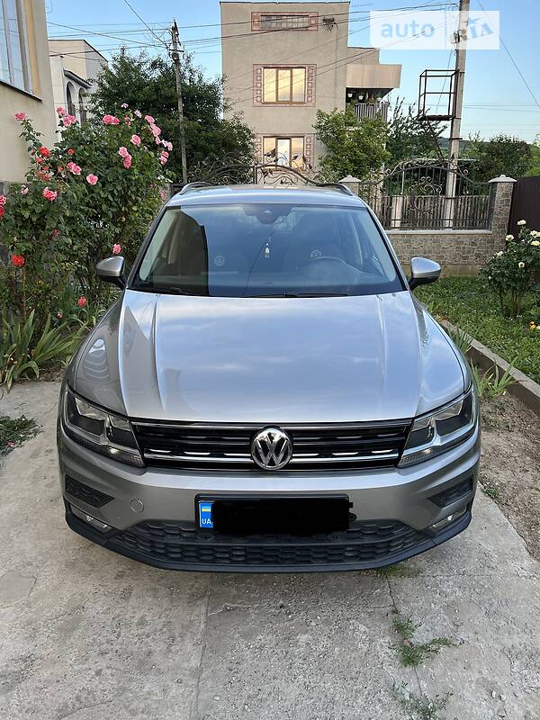 Позашляховик / Кросовер Volkswagen Tiguan 2017 в Ужгороді