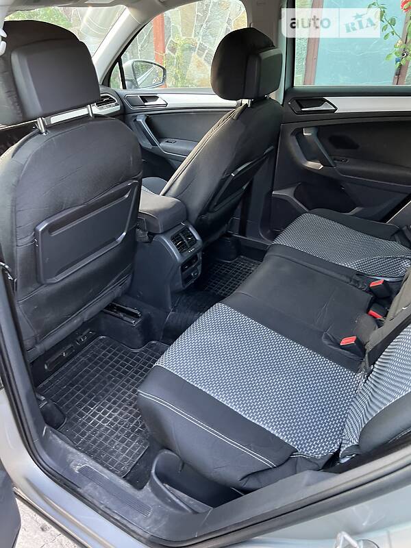Позашляховик / Кросовер Volkswagen Tiguan 2017 в Ужгороді