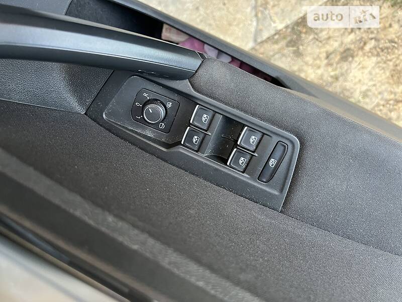 Позашляховик / Кросовер Volkswagen Tiguan 2017 в Ужгороді