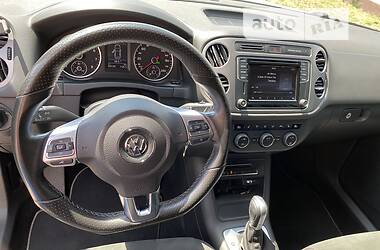 Позашляховик / Кросовер Volkswagen Tiguan 2016 в Запоріжжі