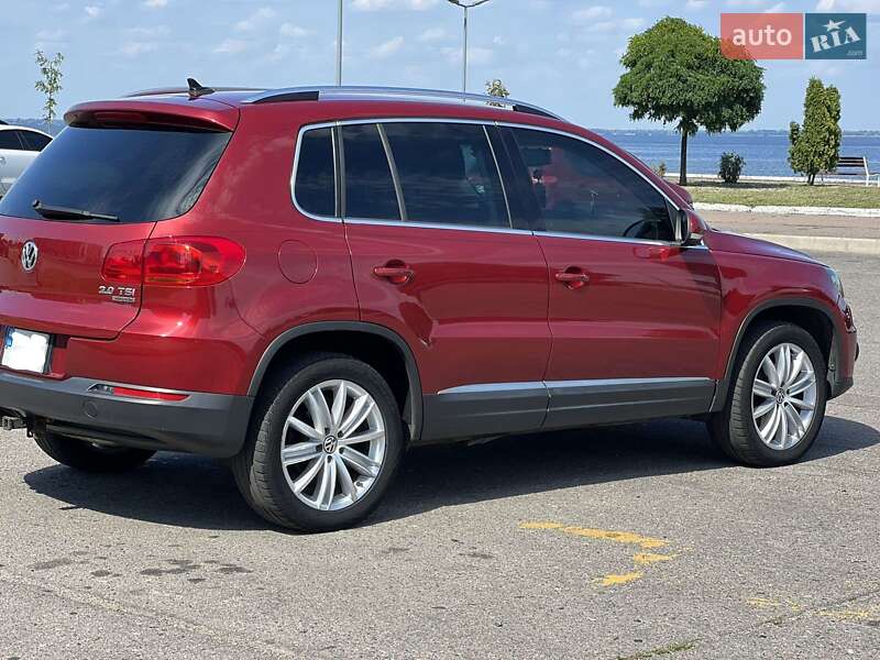 Внедорожник / Кроссовер Volkswagen Tiguan 2013 в Черкассах