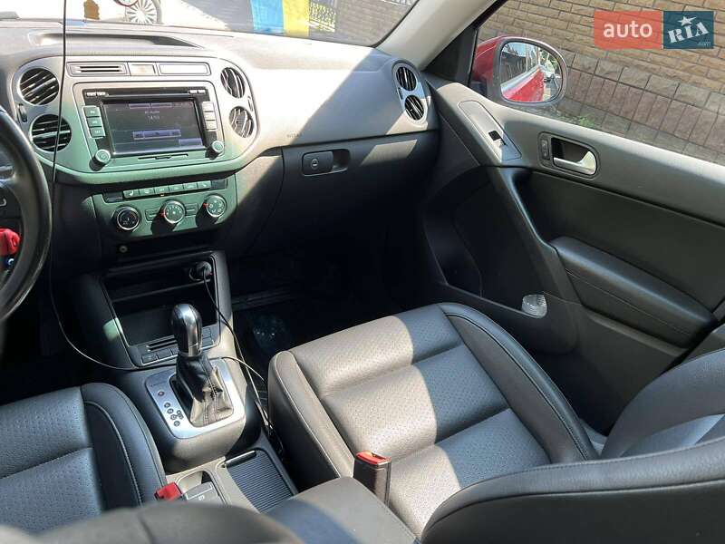 Внедорожник / Кроссовер Volkswagen Tiguan 2013 в Черкассах