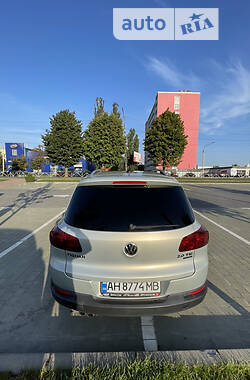 Внедорожник / Кроссовер Volkswagen Tiguan 2013 в Хмельницком