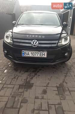 Внедорожник / Кроссовер Volkswagen Tiguan 2011 в Кропивницком