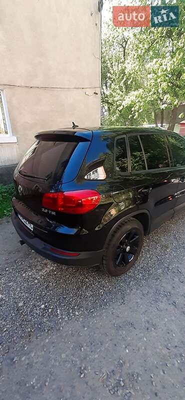 Хэтчбек Volkswagen Tiguan 2011 в Рахове