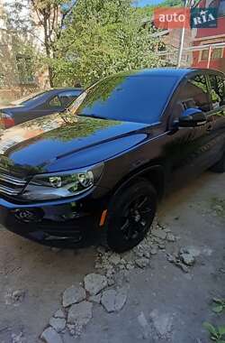 Хэтчбек Volkswagen Tiguan 2011 в 