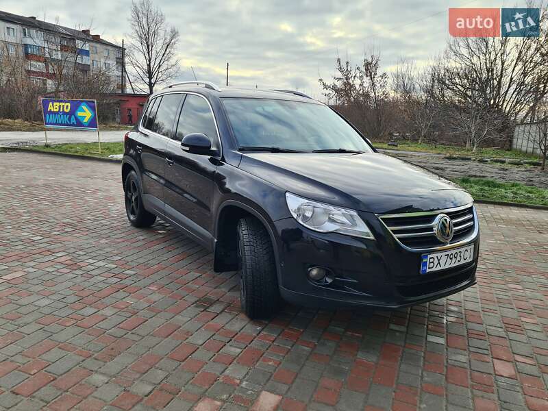 Позашляховик / Кросовер Volkswagen Tiguan 2010 в Шепетівці