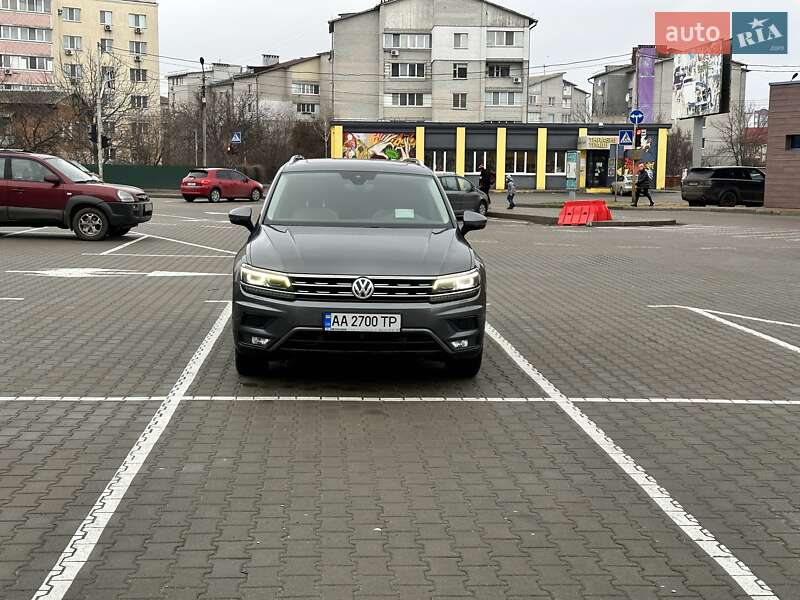 Позашляховик / Кросовер Volkswagen Tiguan 2017 в Києві