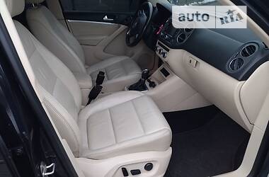 Позашляховик / Кросовер Volkswagen Tiguan 2013 в 