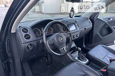 Внедорожник / Кроссовер Volkswagen Tiguan 2012 в Киеве