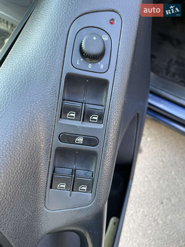 Внедорожник / Кроссовер Volkswagen Tiguan 2010 в Ужгороде