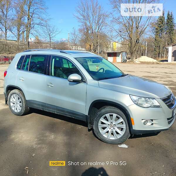 Внедорожник / Кроссовер Volkswagen Tiguan 2011 в Тернополе