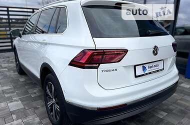 Позашляховик / Кросовер Volkswagen Tiguan 2018 в 