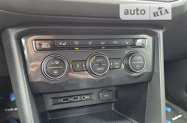 Позашляховик / Кросовер Volkswagen Tiguan 2018 в 