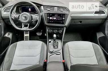 Внедорожник / Кроссовер Volkswagen Tiguan 2020 в 