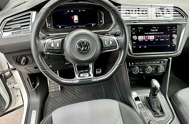 Внедорожник / Кроссовер Volkswagen Tiguan 2020 в 