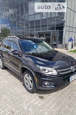 Внедорожник / Кроссовер Volkswagen Tiguan 2011 в Бродах