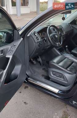 Внедорожник / Кроссовер Volkswagen Tiguan 2009 в 