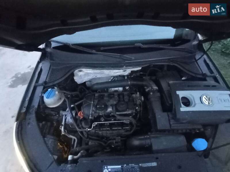 Внедорожник / Кроссовер Volkswagen Tiguan 2010 в Кременце фото 8 Внедорожник / Кроссовер Volkswagen Tiguan 2010 в Кременце