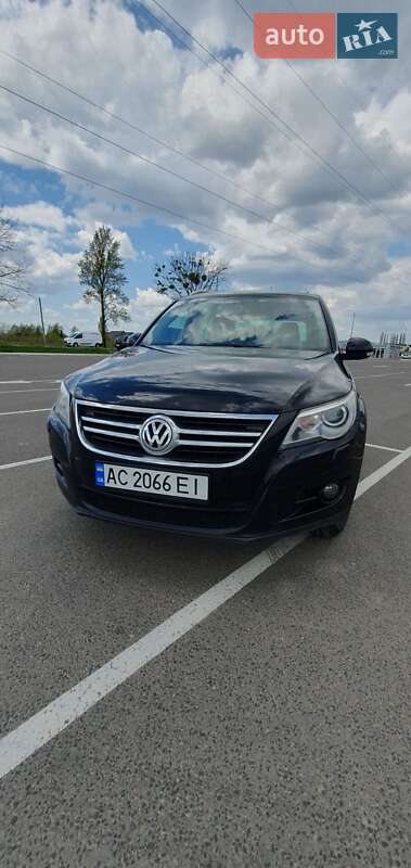 Внедорожник / Кроссовер Volkswagen Tiguan 2009 в Луцке