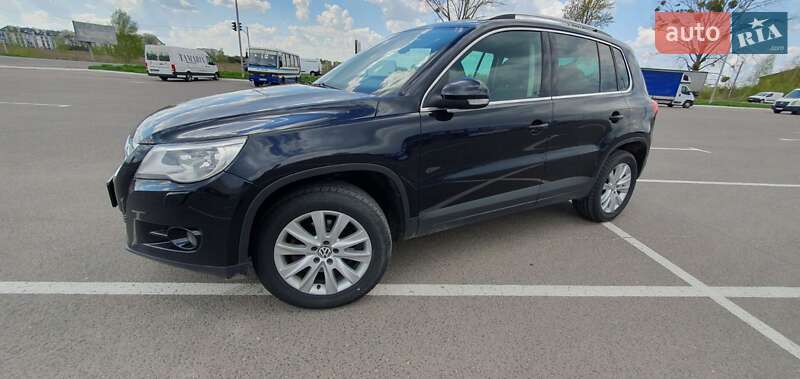 Внедорожник / Кроссовер Volkswagen Tiguan 2009 в Луцке