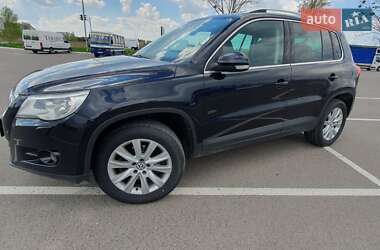 Внедорожник / Кроссовер Volkswagen Tiguan 2009 в 