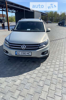 Внедорожник / Кроссовер Volkswagen Tiguan 2014 в Кривом Роге
