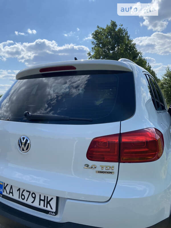 Внедорожник / Кроссовер Volkswagen Tiguan 2014 в Казатине