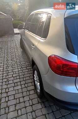 Внедорожник / Кроссовер Volkswagen Tiguan 2014 в Харькове