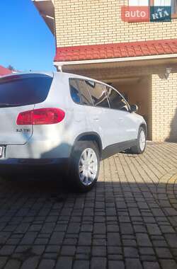 Внедорожник / Кроссовер Volkswagen Tiguan 2014 в Харькове