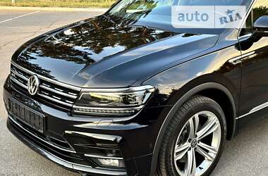 Внедорожник / Кроссовер Volkswagen Tiguan 2019 в Киеве