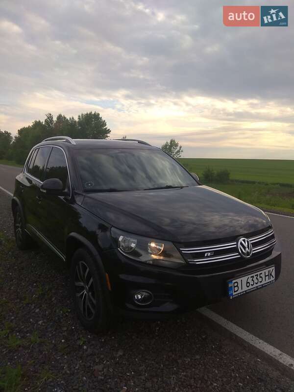 Внедорожник / Кроссовер Volkswagen Tiguan 2016 в Полтаве