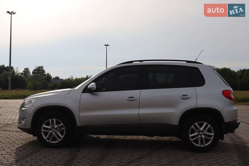 Внедорожник / Кроссовер Volkswagen Tiguan 2011 в Львове