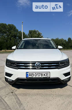 Позашляховик / Кросовер Volkswagen Tiguan 2018 в Каневі
