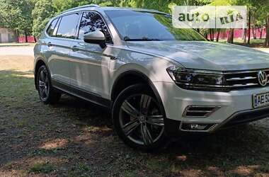 Внедорожник / Кроссовер Volkswagen Tiguan 2019 в Кривом Роге