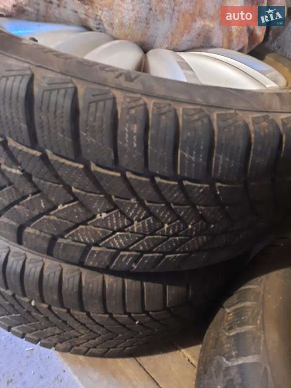 Внедорожник / Кроссовер Volkswagen Tiguan 2012 в Ивано-Франковске