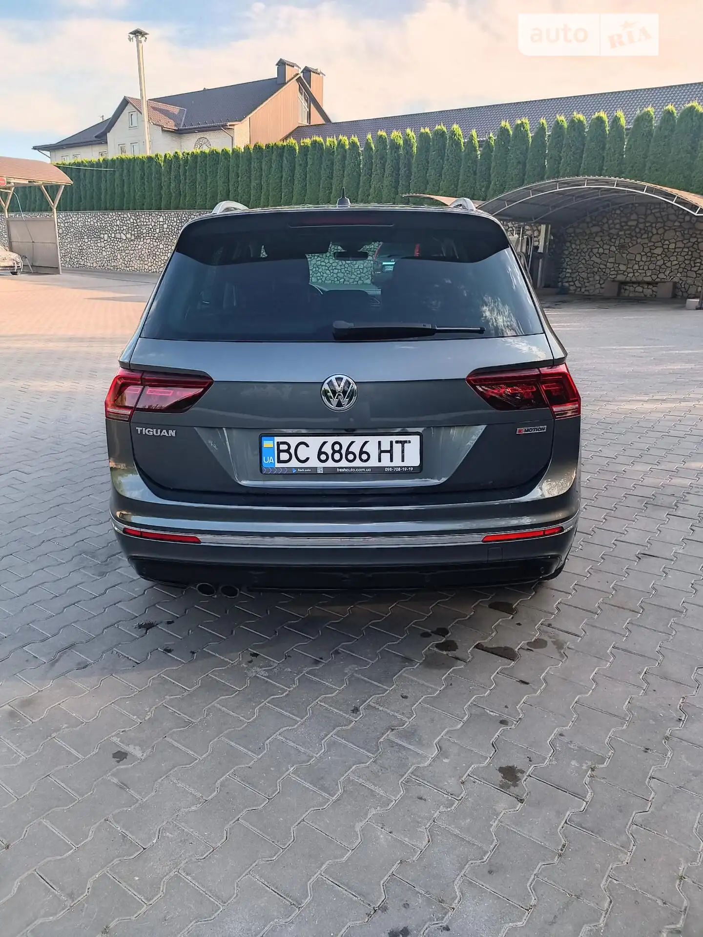2019 Volkswagen Tiguan - мініатюра 11